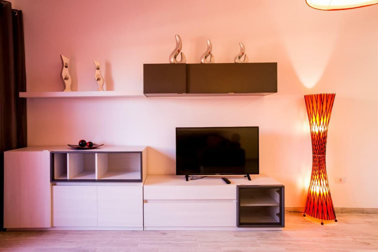 Spacious & Stylish Apartment Los Cristianos Los Cristianos  Luaran gambar